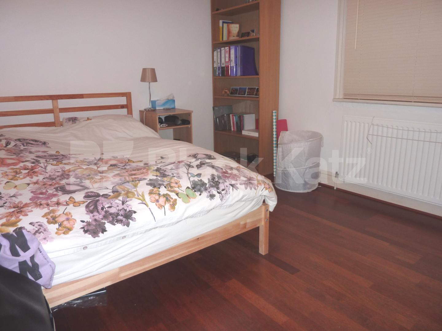 			NEW INSTRUCTION!, 2 Bedroom, 1 bath, 1 reception Flat			 Tufnell Park Road, TUFNELL PARK